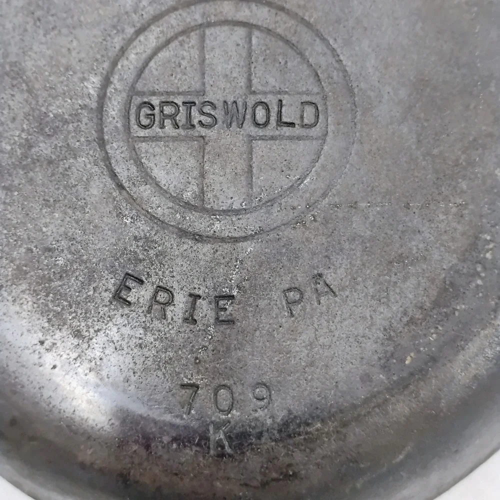 Griswold No 3 Cast Iron Skillet Small Logo Erie PA 709 K Vintage Frying Pan